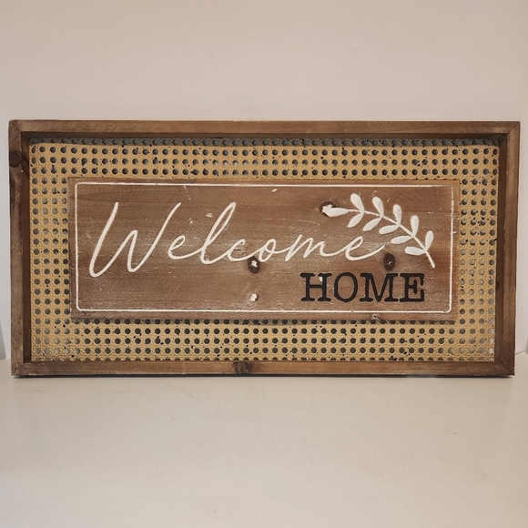 Kirklands Other - Brand New Kirklands "Welcome Home" wall art
